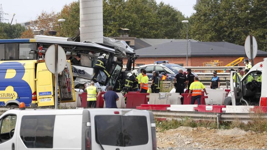 Una acusación particular en el caso del accidente de Alsa en Avilés cree que el conductor ocultó datos a los médicos