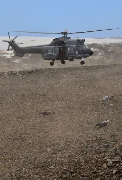 10/04/2019 SAN BARTOLOME DETIRAJANA. Simulacro accidente aéreo del Ejercito del Aire.  Fotógrafa: YAIZA SOCORRO.  | 10/04/2019 | Fotógrafo: Yaiza Socorro