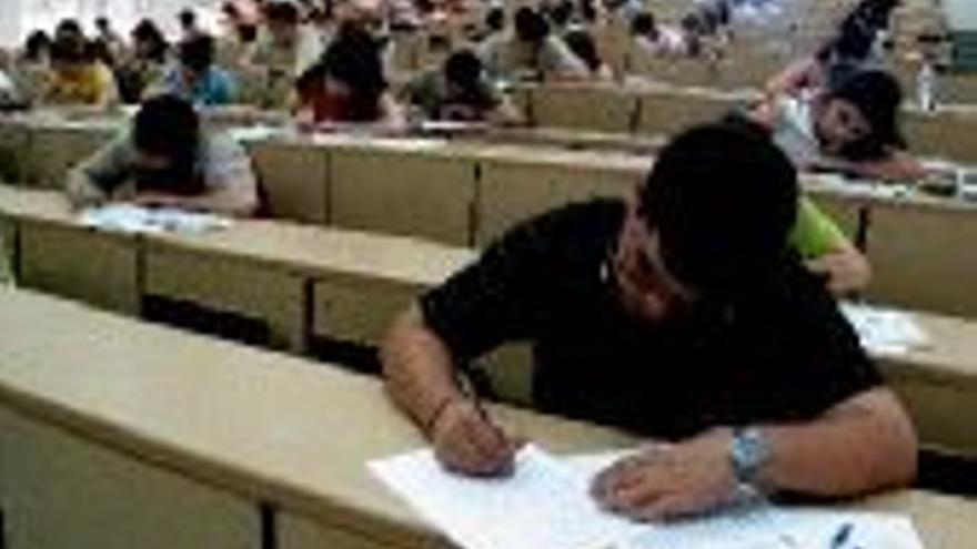 La prueba de selectividad valdrá más para ir a la universidad en el 2006/07