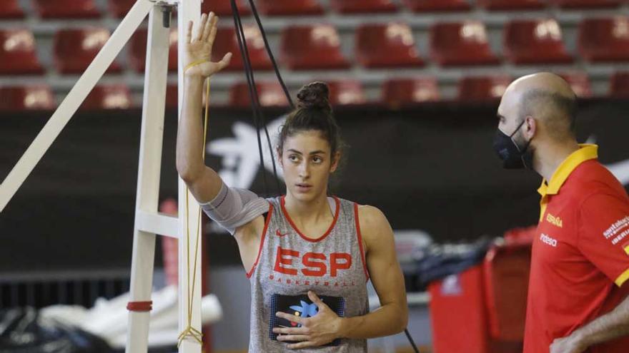 La selección española femenina de baloncesto ya está en Córdoba