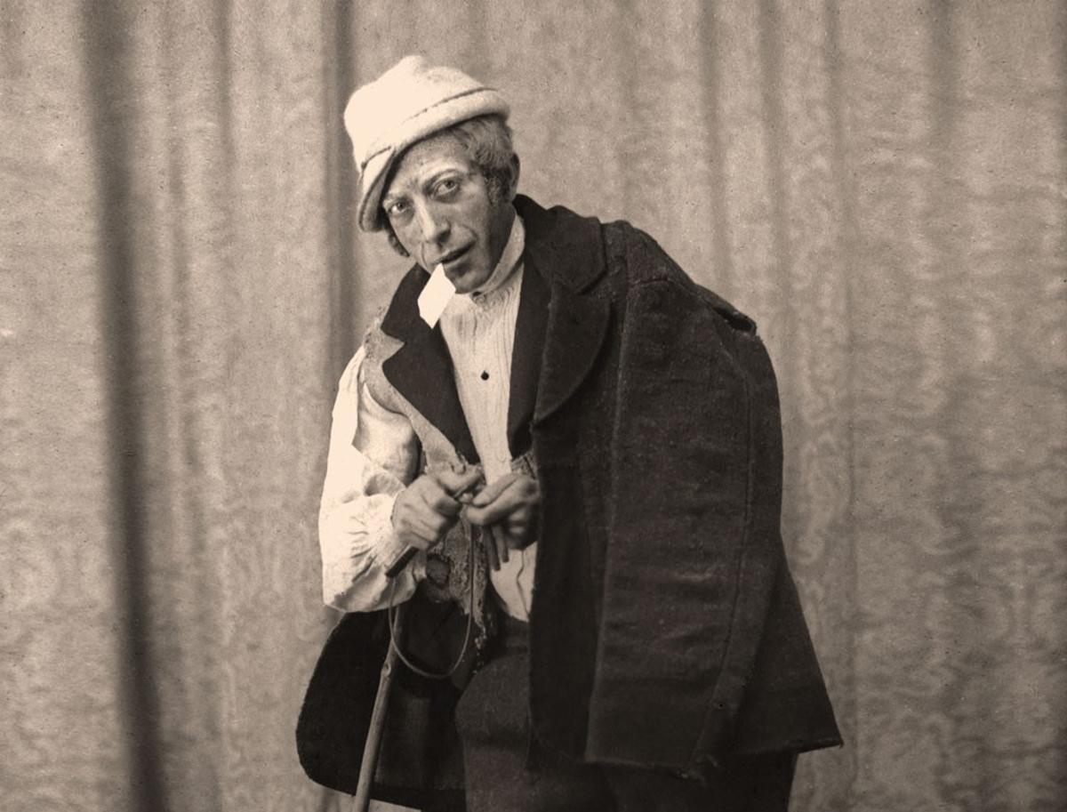 Xosé Mosquera caracterizado coma o Vello dos Contos fotografado por Ksado