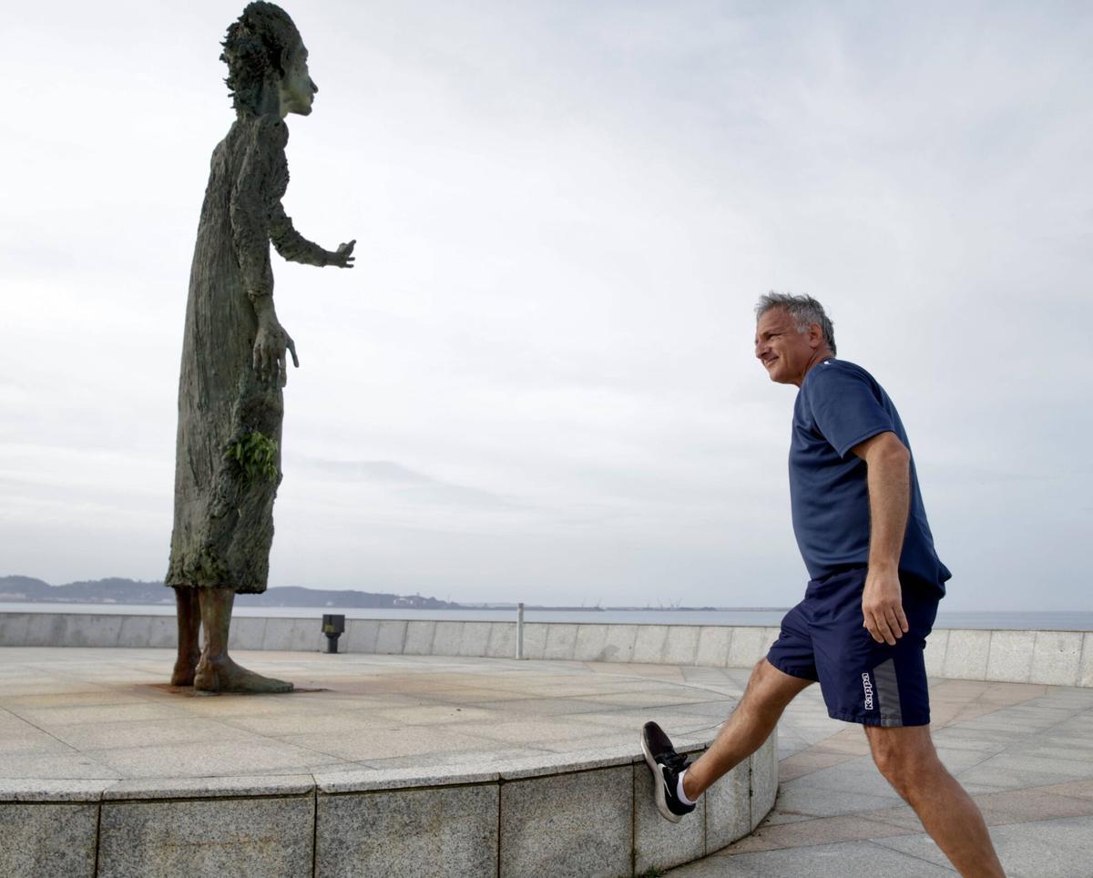 Gijón. El Rinconín. Marcelo Chorny, paciente de cáncer de laringe que correrá la maratón de Madrid