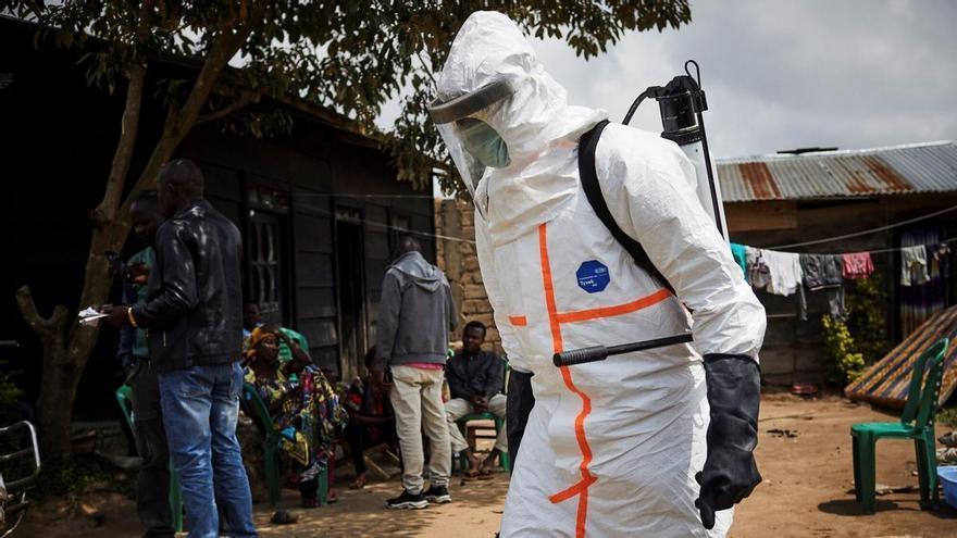 Uganda confirma tres nuevos casos de ébola y pide calma a la población