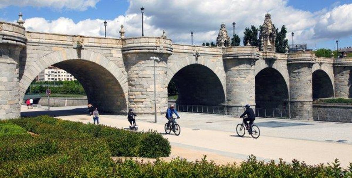El Puente de Toledo separa los distritos de Carabanchel y Arganzuela