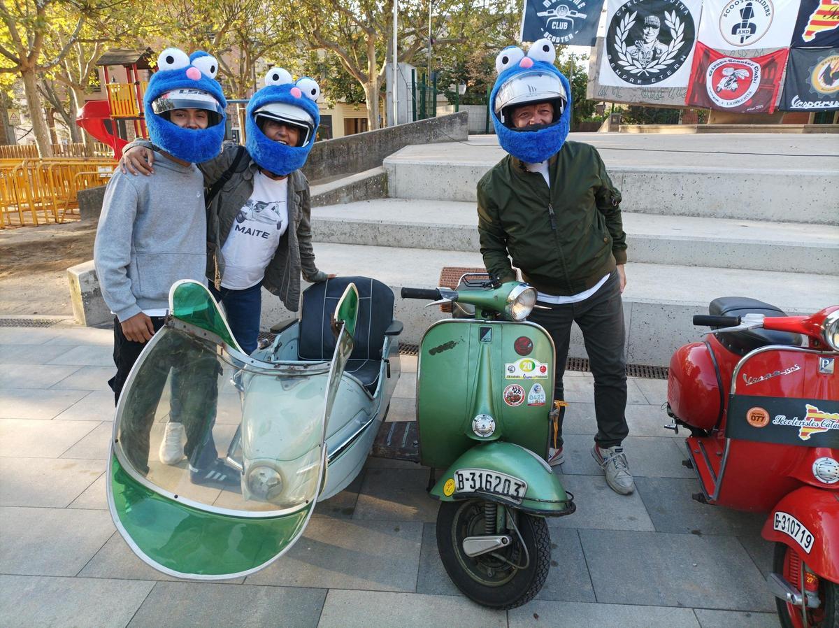 Els sidecars han posat detalls de bons humor entre els participants