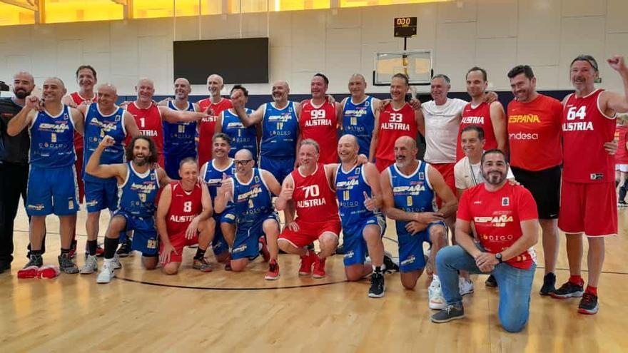 Dos de los equipos en el Campeonato de Europa de Maxibasketball.