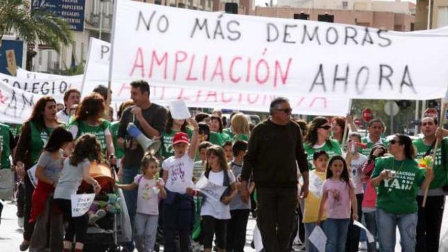 Protesta en abril para exigir la ampliación de &quot;La Paz&quot;.