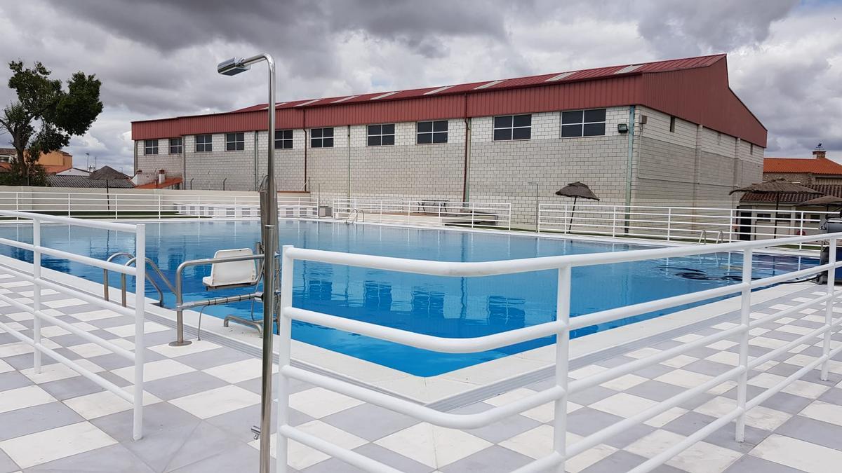 Piscina municipal de Huertas de Ánimas.