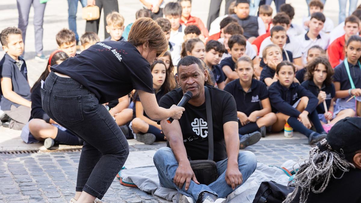 Acto en la plaza Major de Gandia.