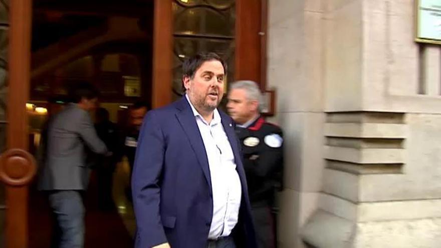 Junqueras hace acto de presencia en la Consejería de Economía