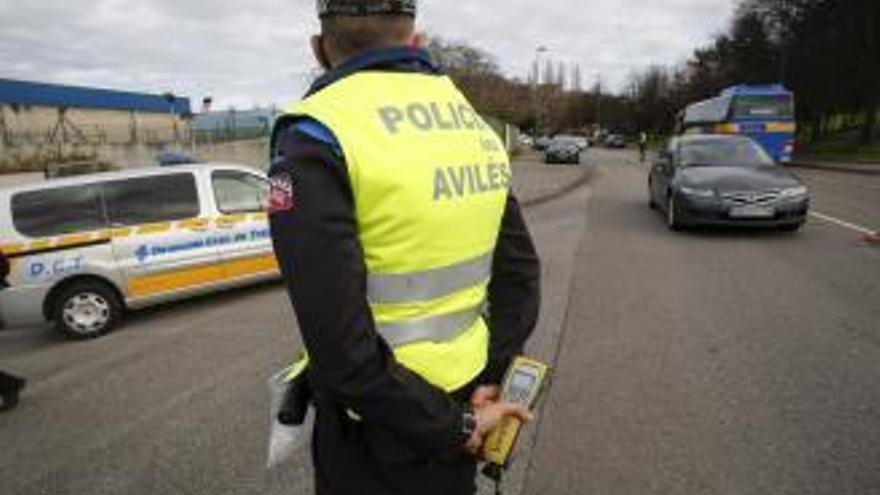 Detenidos dos avilesinos por sendos delitos contra la seguridad vial al conducir ebrios