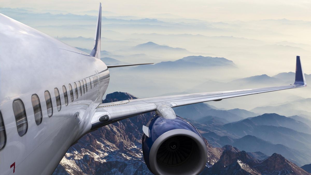 Las azafatas seleccionan a un pasajero secreto en cada vuelo por seguridad: sabrás si eres el elegido por esto