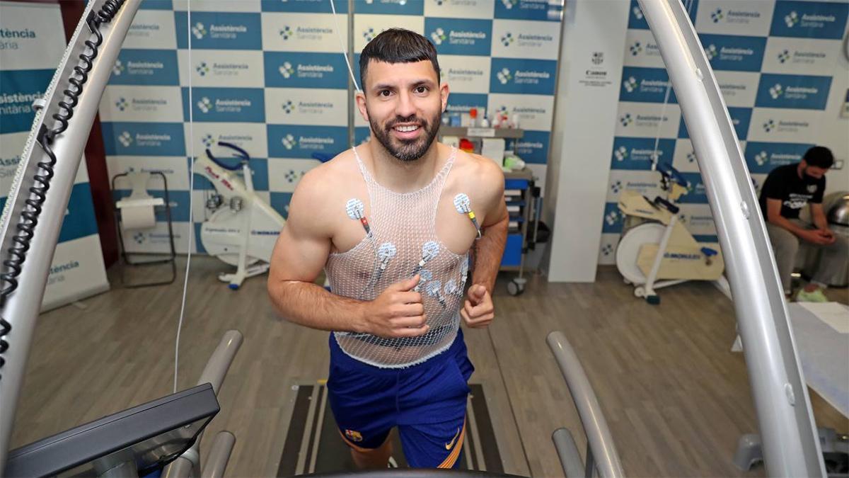 Agüero pasó el reconocimiento médico como nuevo jugador azulgrana
