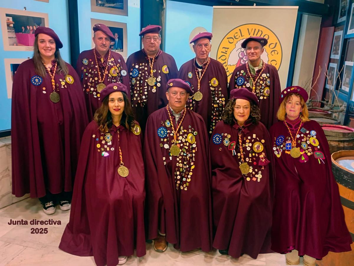 Por la izquierda, arriba, María Menéndez, Alejandro Mata, Joaquín Fernández, Alfredo García y Fernando González. Abajo, por la izquierda, Sara Vicente, Aniceto Álvarez, Nieves Fernández y Belén González.