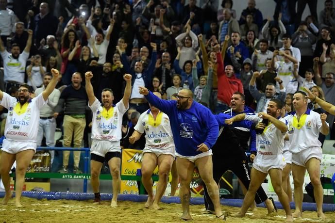 DEPORTES. VECINDARIO.SANTA LUCIA.   Luchada. Final de la Copa Cabildo Insular entre los equipos del Estrella CL y el CL Agüimes.  | 30/03/2019 | Fotógrafo: Juan Carlos Castro