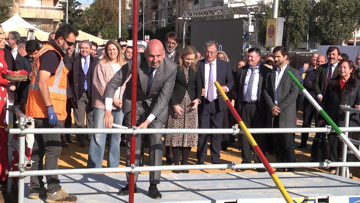 Primer tubo de la portada de la Feria de Abril 2025