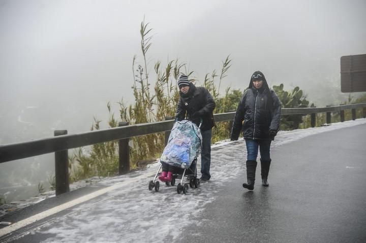 NIEVE EN LA CUMBRE