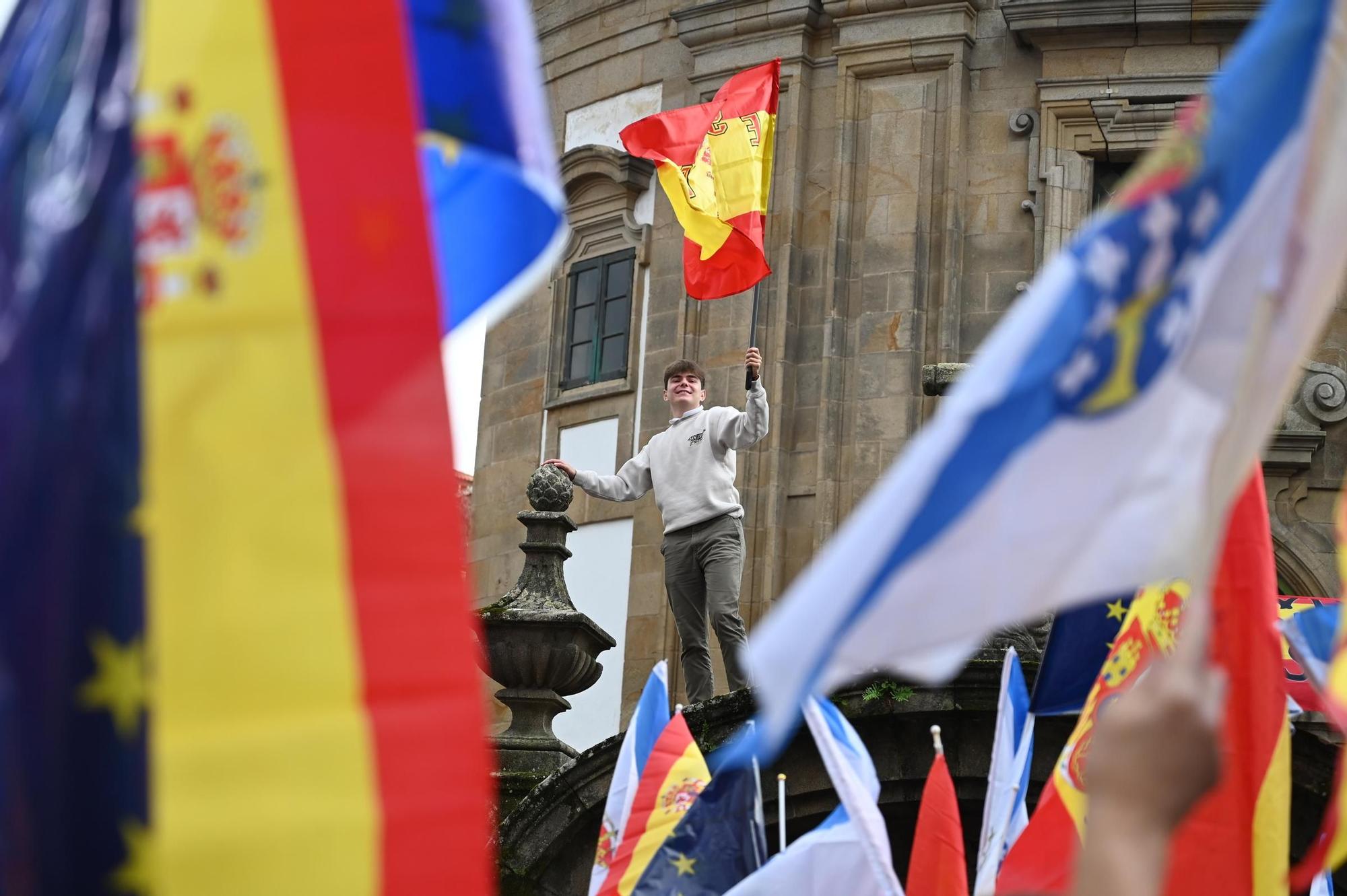 Contrarios a la amnistía se unen en una manifestación en Pontevedra