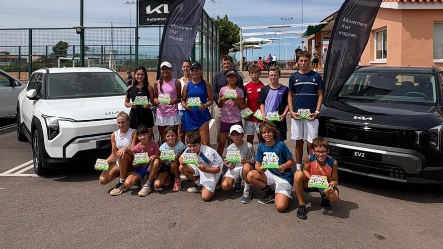 La Plana Sport de Castellón cierra agosto con tenis provincial de mucho nivel