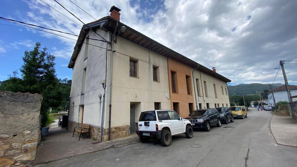 Edificio donde se proyecta el albergue de peregrinos, en Villamayor.