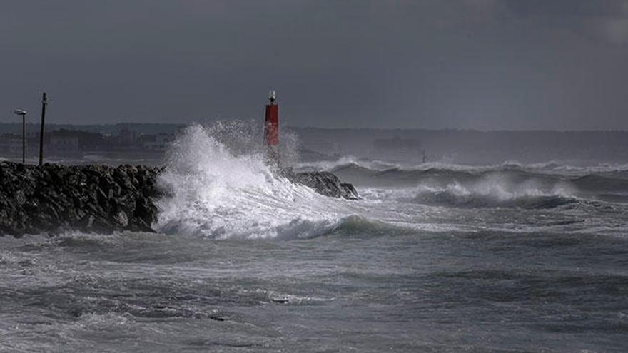 Alerta amarilla en Baleares por tormentas, lluvia y fenómenos costeros