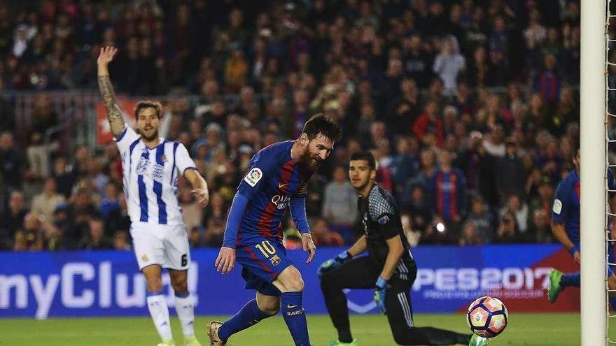 Messi, en la jugada del segundo gol de su cuenta y de su equipo.