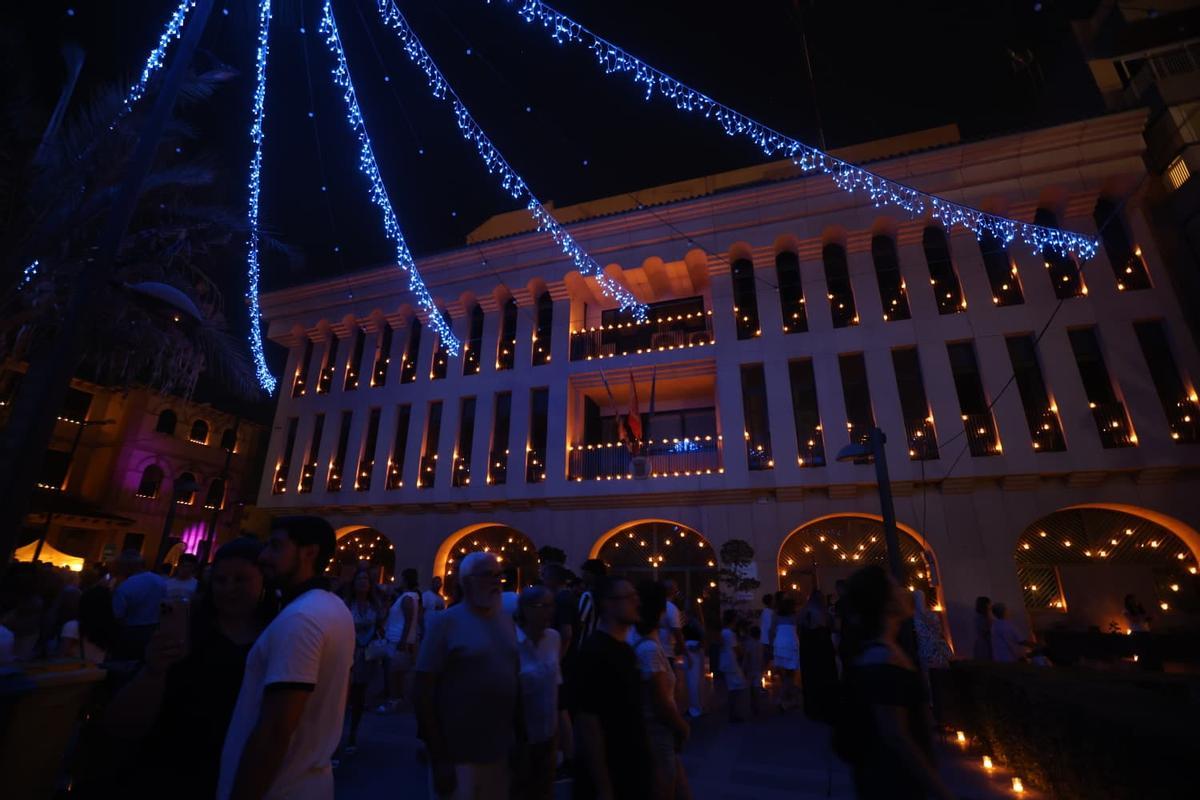 "La noche en vela" ilumina Sant Joan