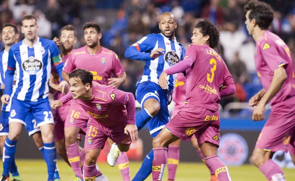 El Deportivo cae ante Las Palmas en Riazor