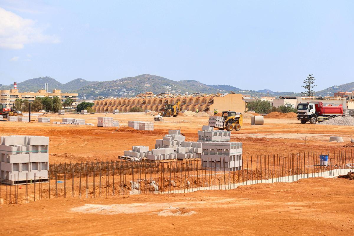 Aquí están todas las fotos de las obras del futuro estadio de Es Putxet