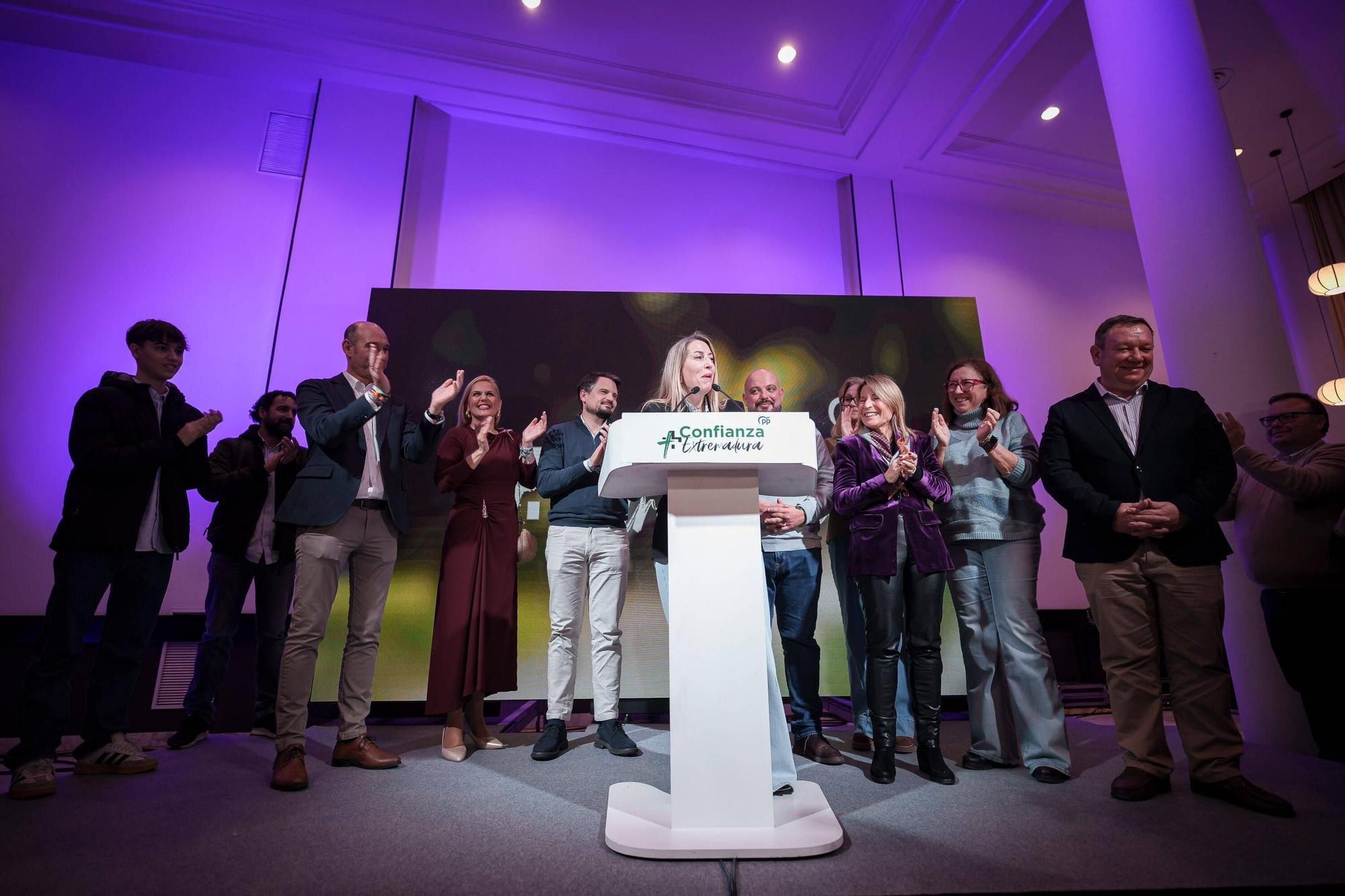 FOTOGALERÍA | María Guardiola gana las elecciones