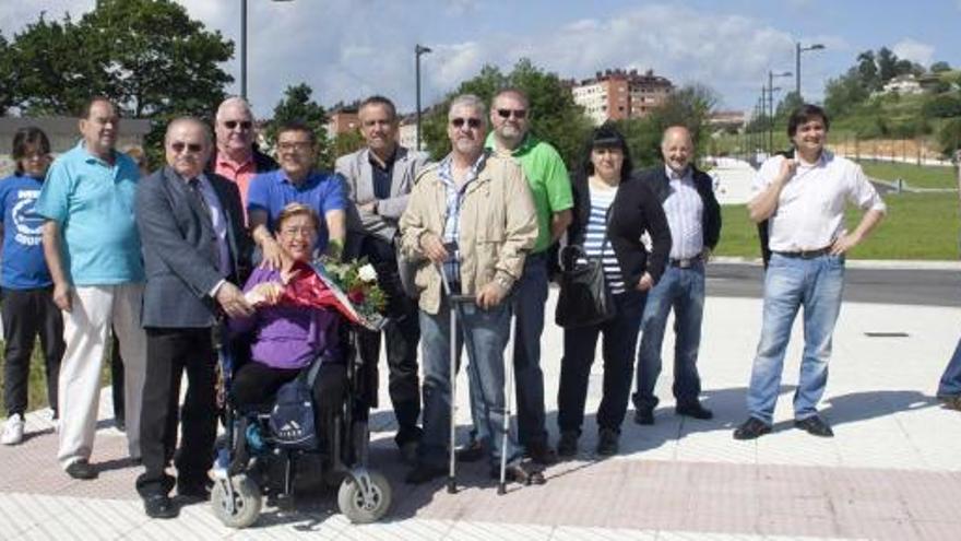 Los vecinos de Las Campas y La Florida celebran el éxito de su lucha por abrir el vial entre los barrios