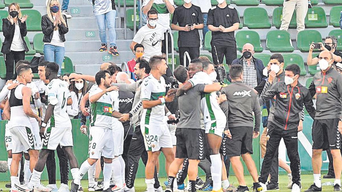 El Elche firmó ante el Athletic Club su última permanencia.