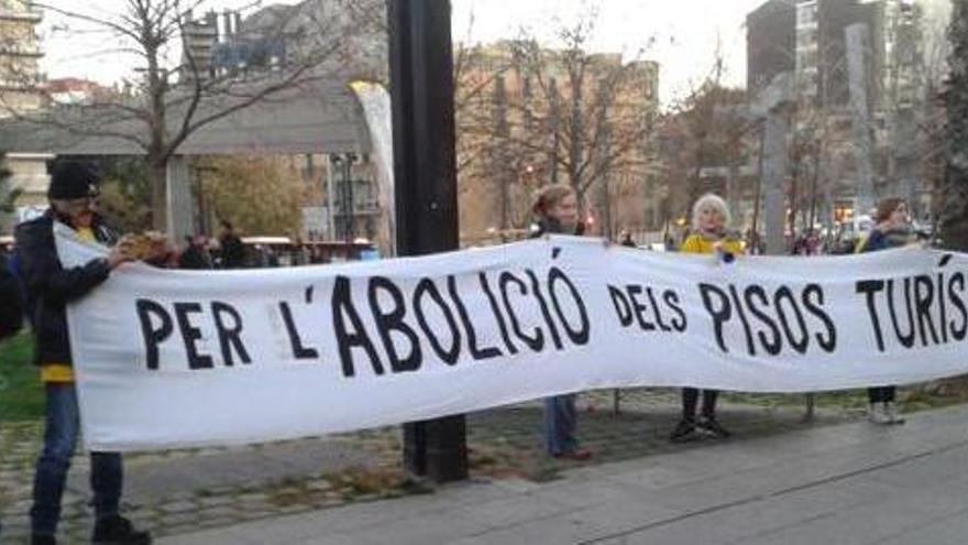 Barcelona prohibeix l&#039;obertura i l&#039;ampliació de pisos turístics