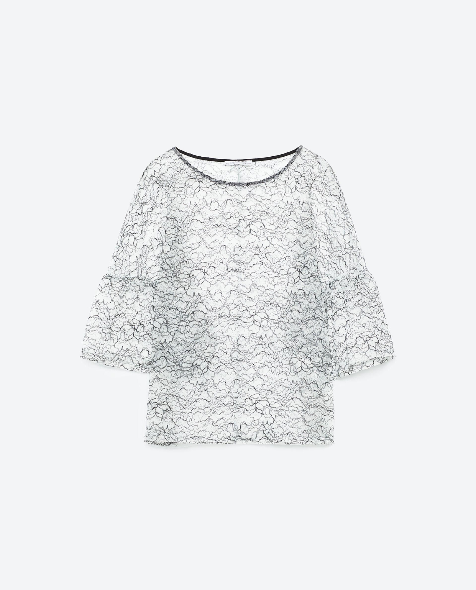 Tendencias originales para primavera: prendas transparentes