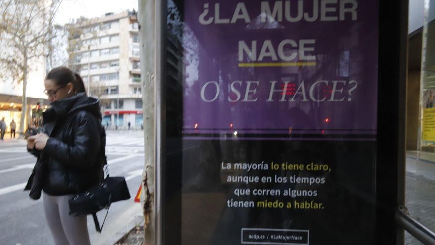 Una campaña de la Asociación Católica de Propagandistas desata las críticas por &quot;tránsfoba&quot; a las puertas del 8M