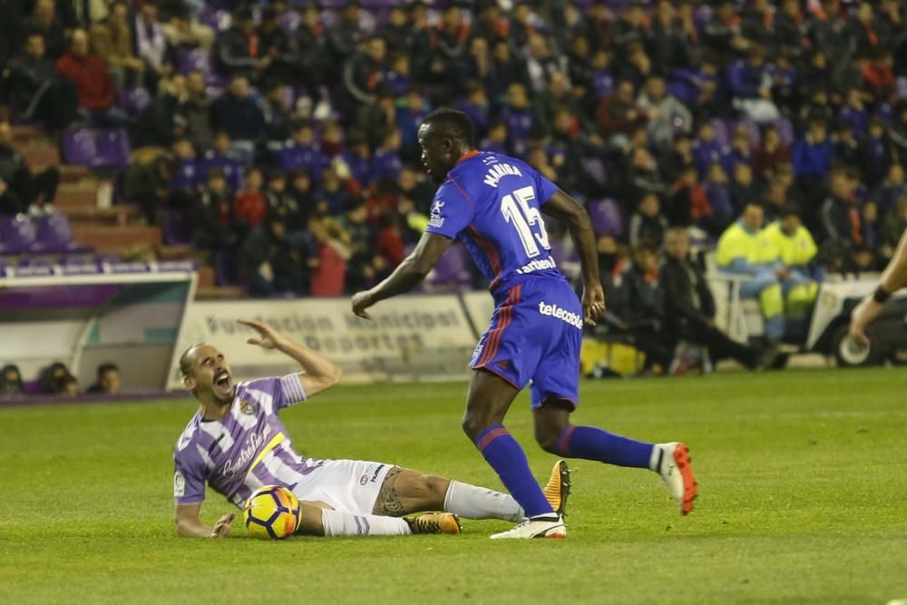 El partido entre el Valladolid y el Real Oviedo, en imágenes