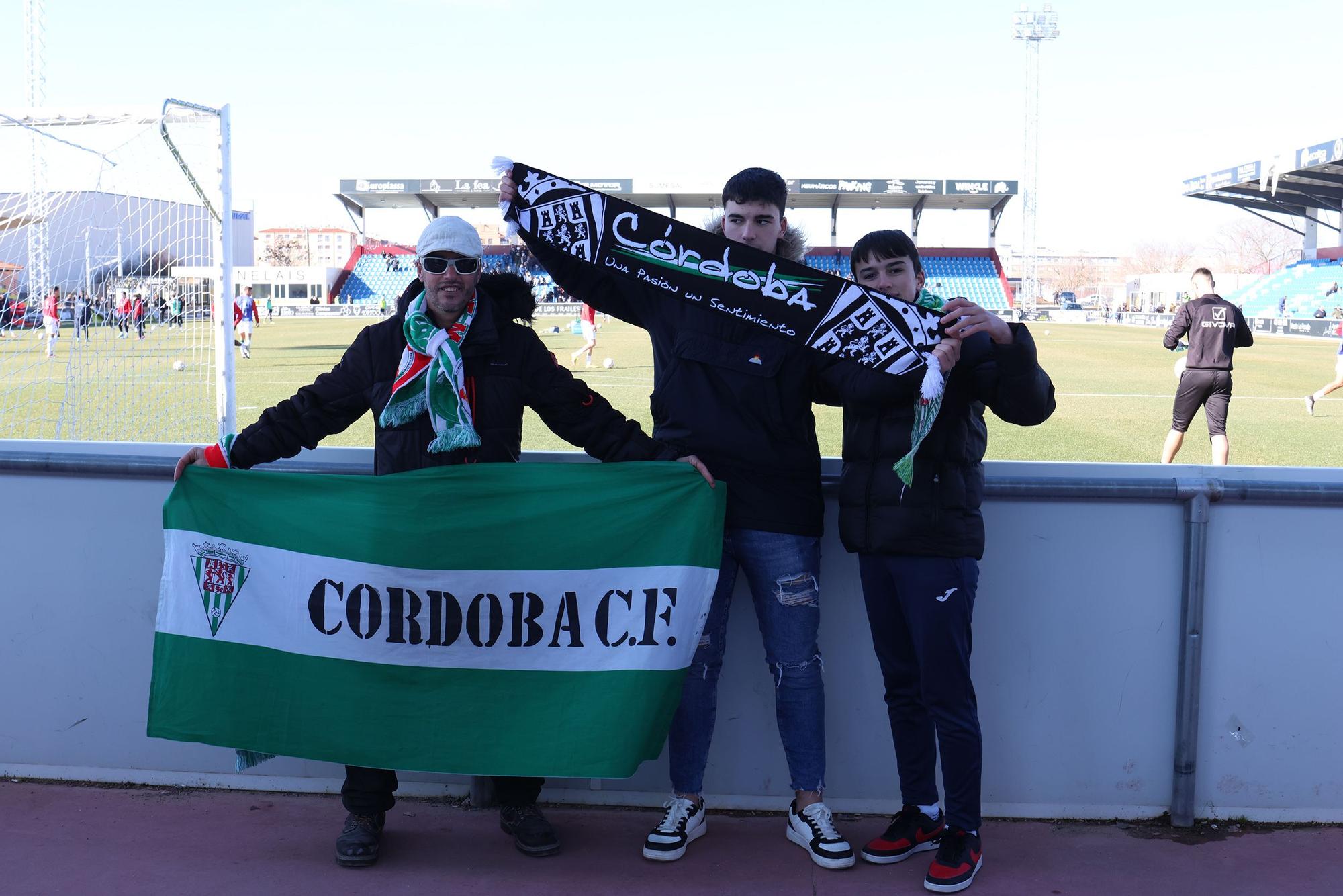 Las imágenes de los adficionados del Córdoba CF en Salamanca