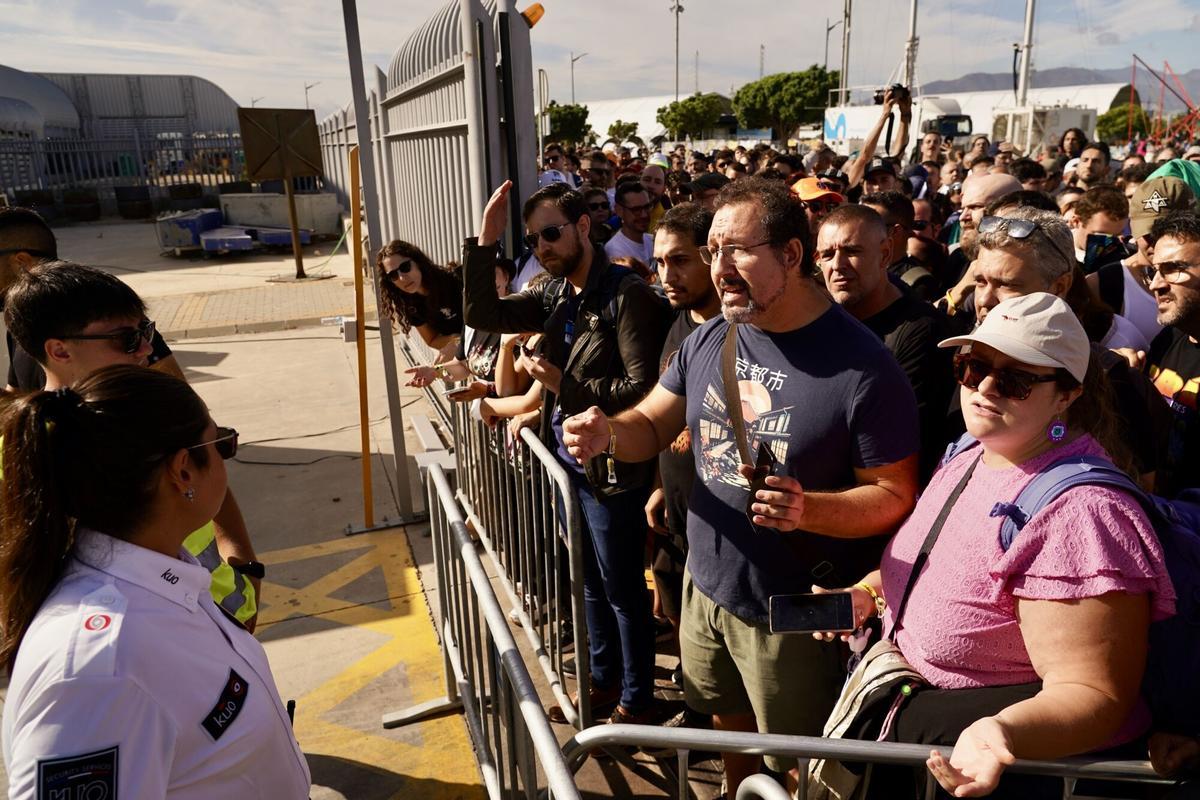 Este domingo, nuevo colapso en la entrada de la Comic-Con por problemas de aforo que ha cabreado a cientos de asistentes
