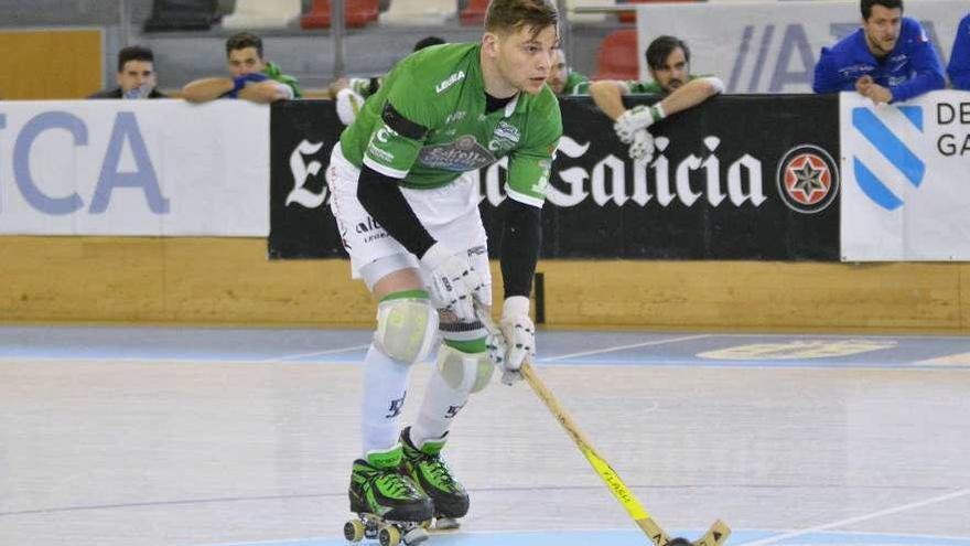 César Carballeira, durante un partido de esta temporada con el Liceo.