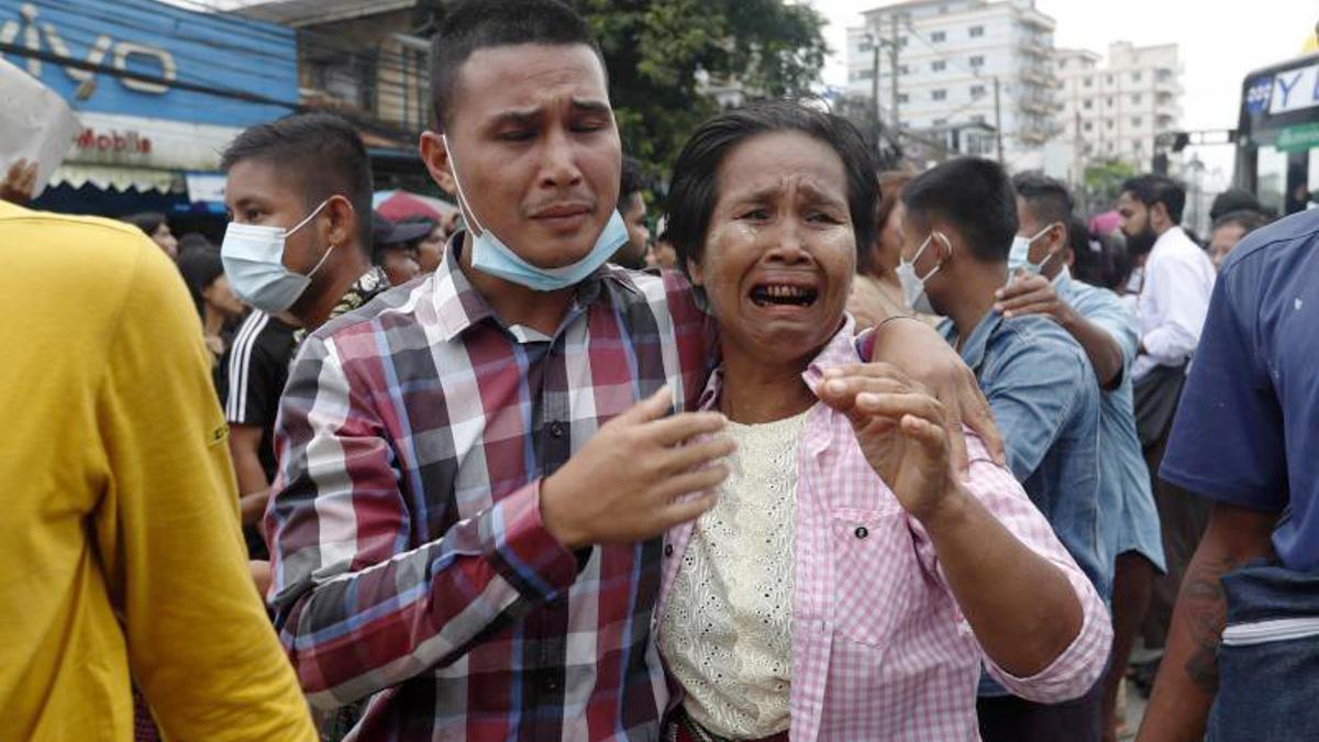 El ejército de Myanmar anunció una amnistía para más de 7.700 detenidos, el Día de la Luna Llena de Waso