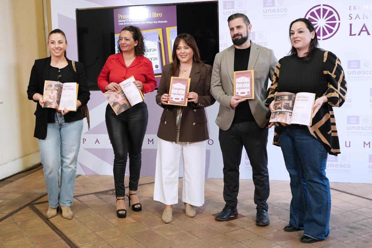 La concejal de Comercio de La Laguna, Estefanía Díaz, el director y coordinador de proyectos de Cultania, Josué Ramos, y las panaderas y pasteleras Sara Afonso, Carmen Torres y Lidia Rodríguez..