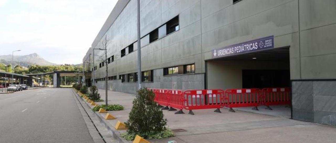 Puerta de entrada a las Urgencias Pediátricas del Hospital Álvaro Cunqueiro.