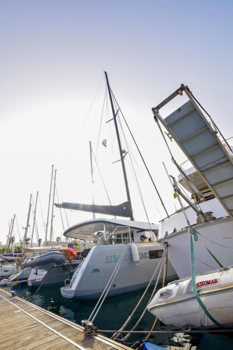 Primeras embarcaciones que llegan al Muelle ...