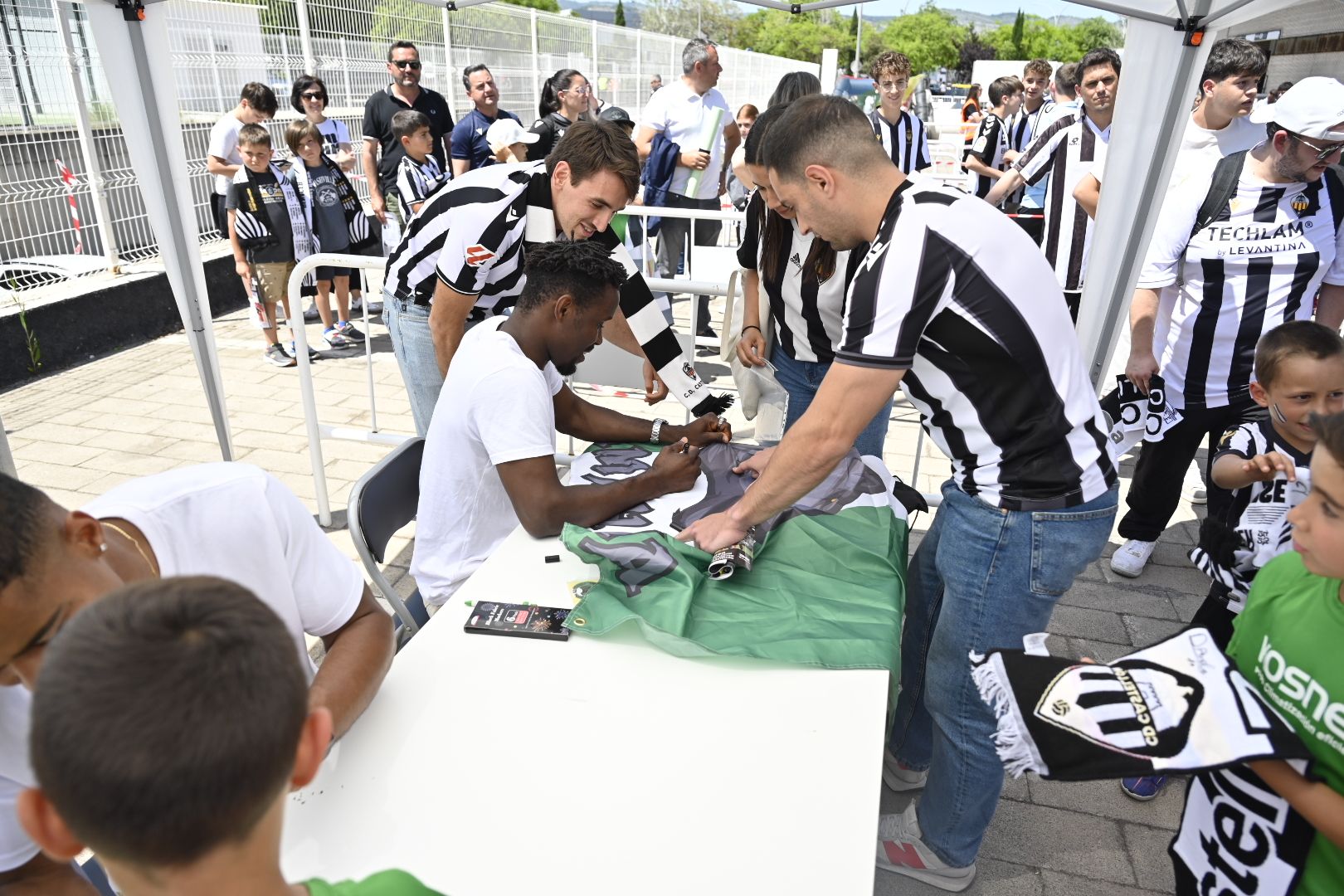 Galería | Búscate en la previa del Castellón-Eldense