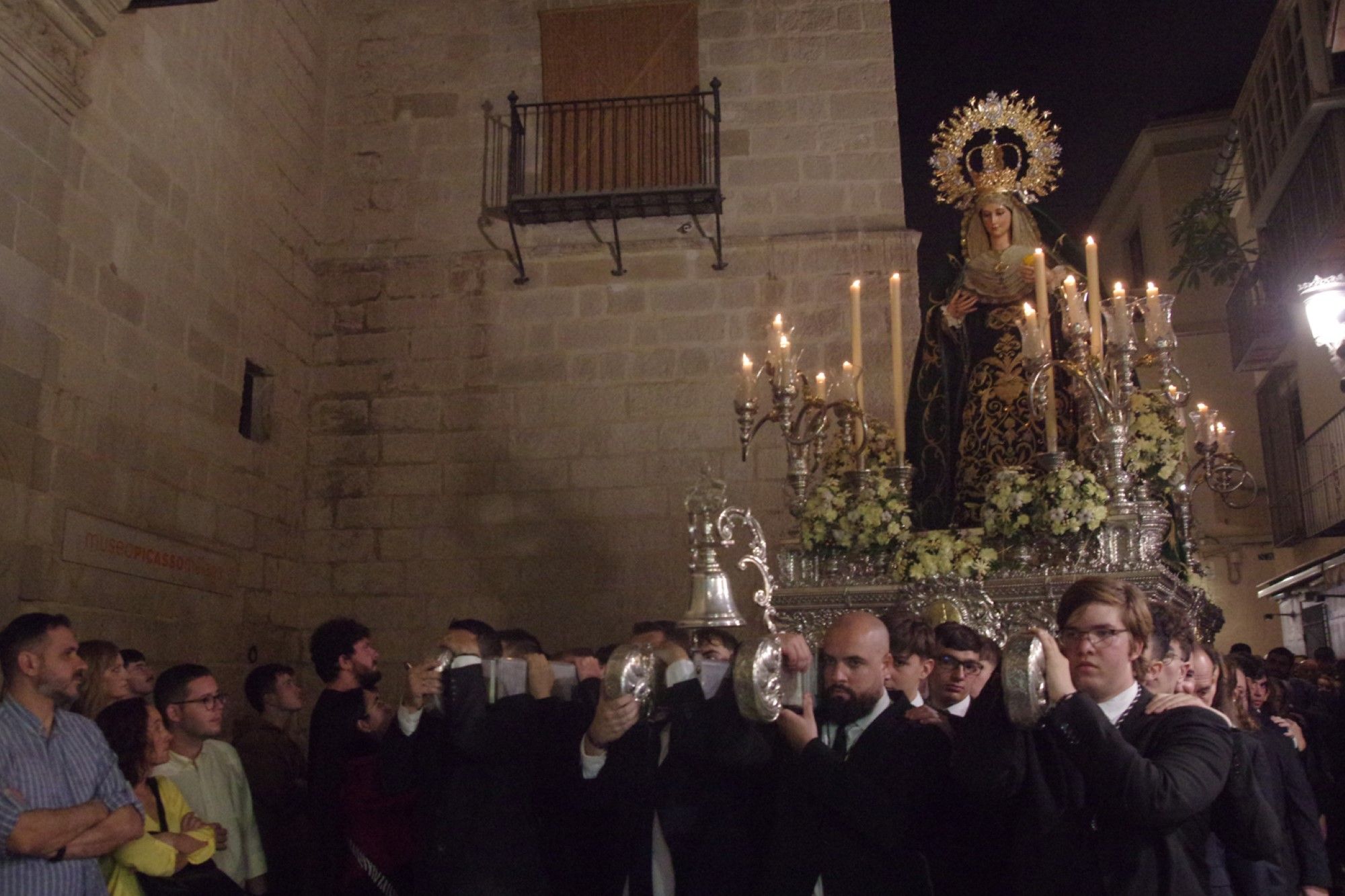 Traslado de la Virgen del Amparo previo a su extraordinaria