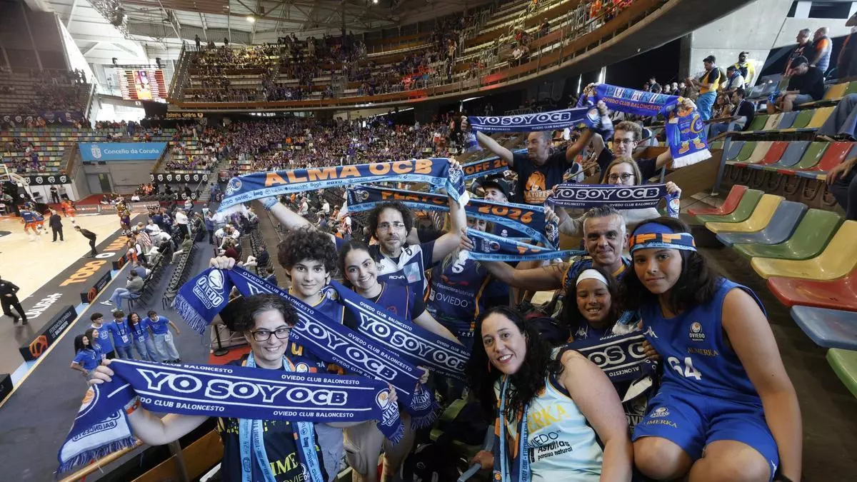 La afición del Alimerka Oviedo Baloncesto se queda "con las buenas vibraciones" tras caer en su pelea por la ACB