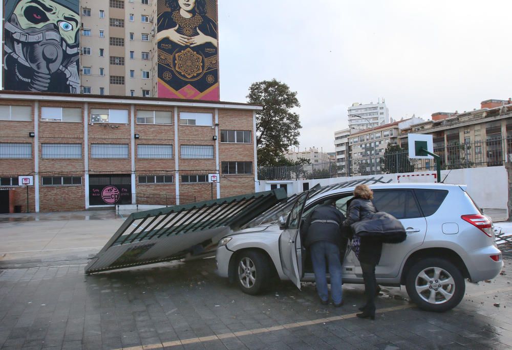 Temporal de viento y lluvia en Málaga