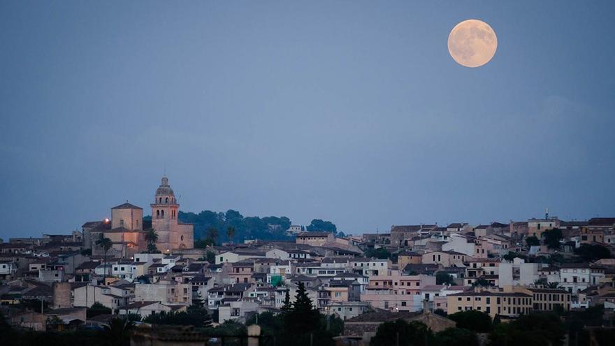 Wetteraussichten für Montuïri: Wöchentliche Vorhersage mit Lichtblicken und Regenschauern (20.4.2024)