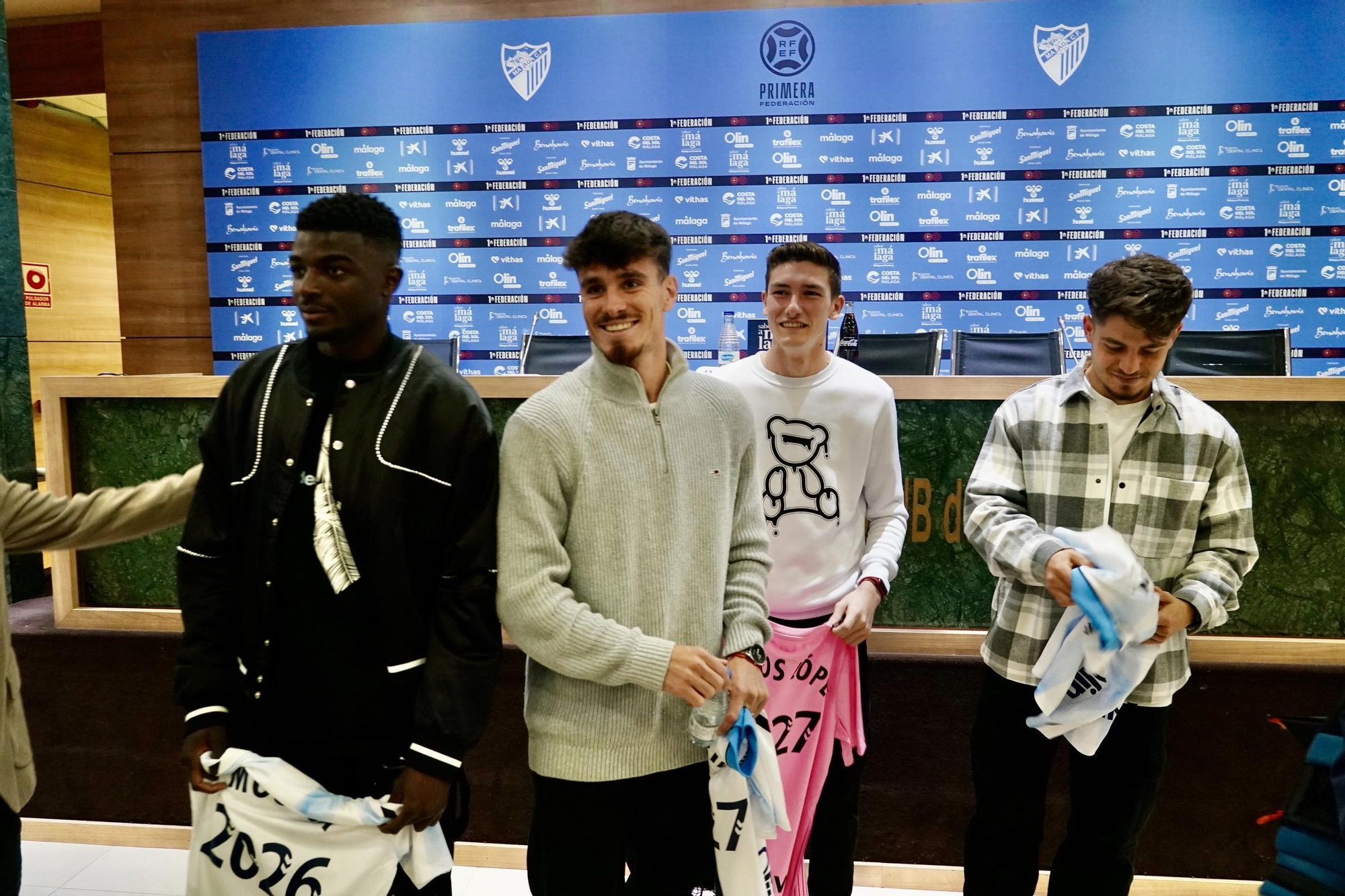 Presentación de Carlos López, Moussa, Murillo, Dani Lorenzo y Haitam, renovados con el Málaga CF