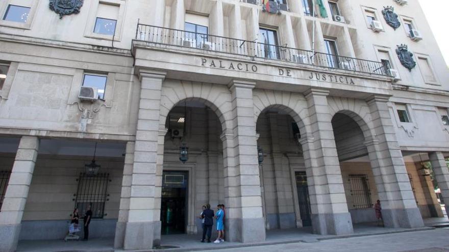 La Audiencia Provincial de Sevilla.